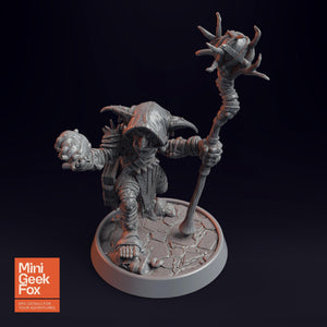 Goblins da Tredzle D&D Miniature - Cunning Goblin Shaman for Fantasy Tabletop RPGs - board game expansion set - BoardGeekFox
