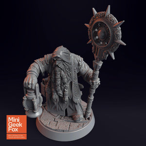 Draugmaster Slee DnD Miniature - Mystical Dwarf Mage with Lantern & Staff for Fantasy Tabletop RPGs - board game expansion set - BoardGeekFox