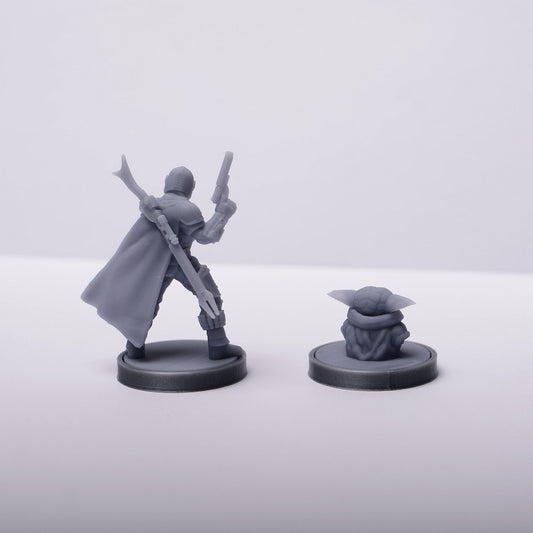 Mandalorian and baby Yoda miniature for boardgames